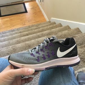 Women’s 5.5 Nike Zoom Pegasus